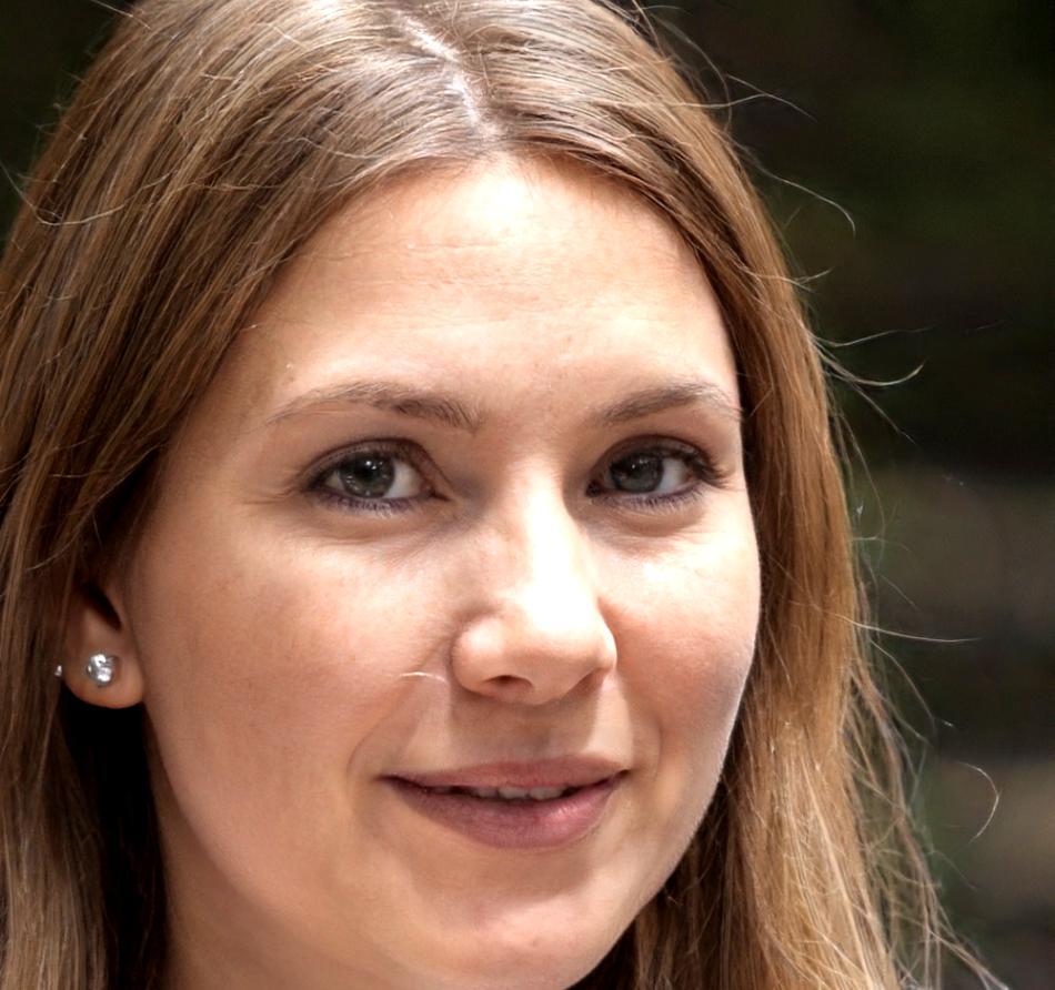 Esperanza Villar, Directora de Estrategia Financiera